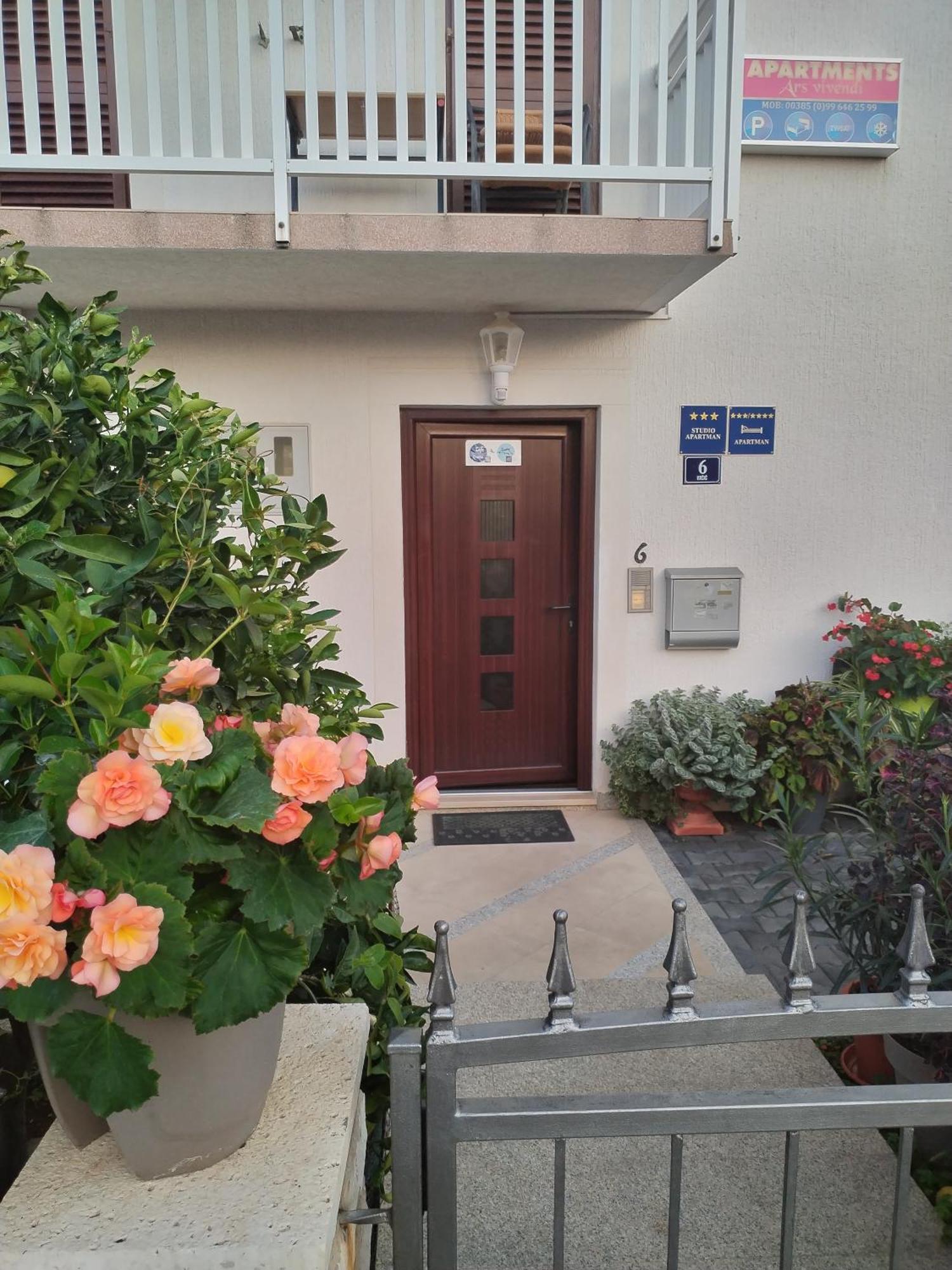 Apartments Ars Vivendi Trogir Rum bild