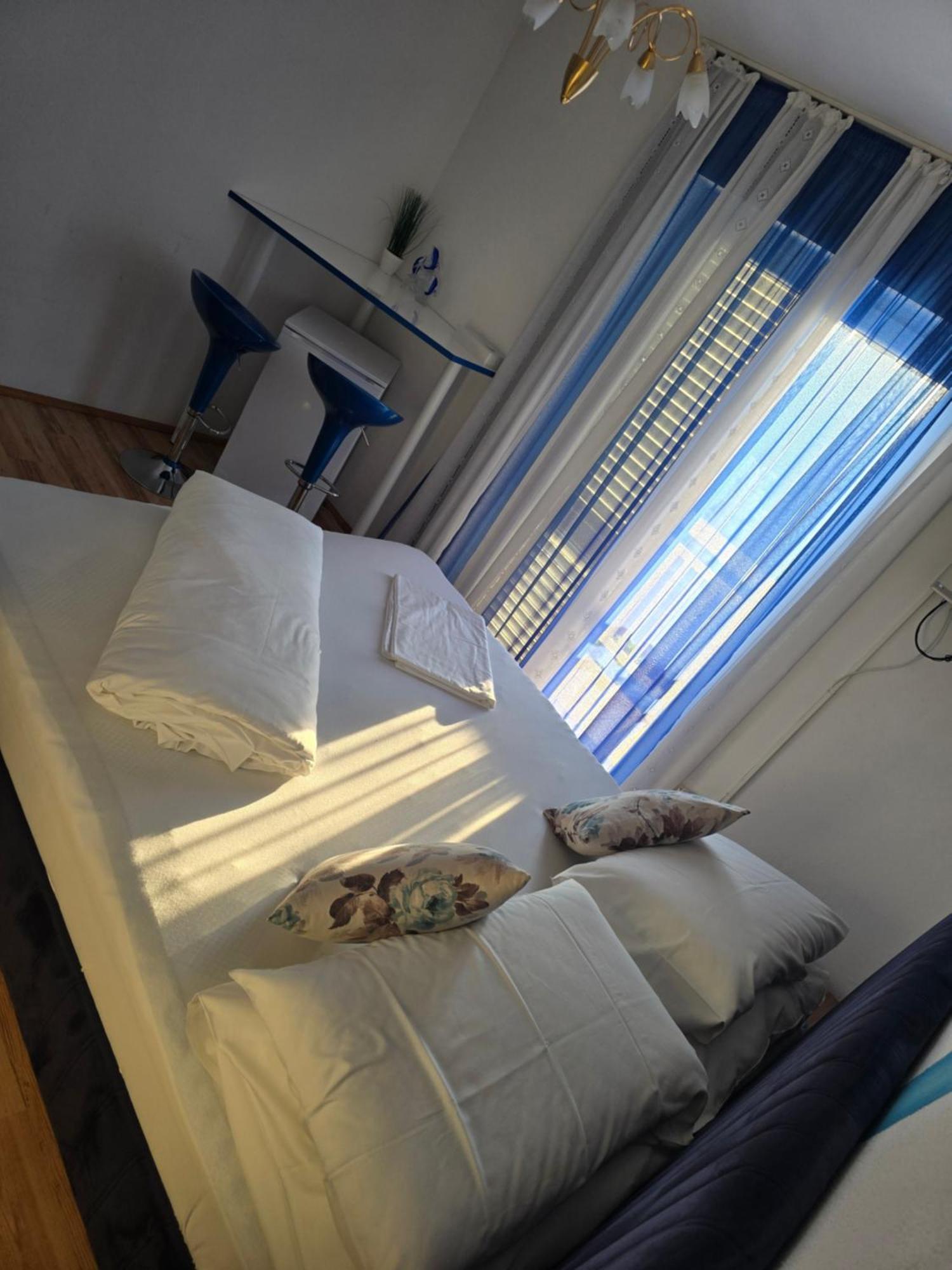 Apartments Ars Vivendi Trogir Exteriör bild